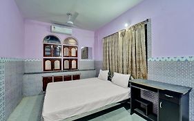 Hotel O Guru Nanak Residency